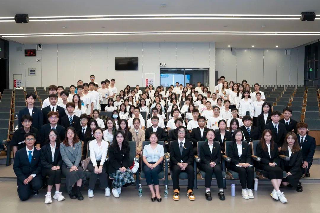 志愿者联合会相关图片图示 1